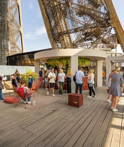 A relaxing area on the Tower